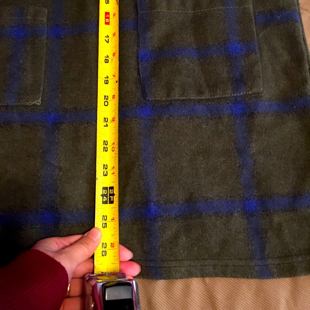 Top - Picture 2 of 6